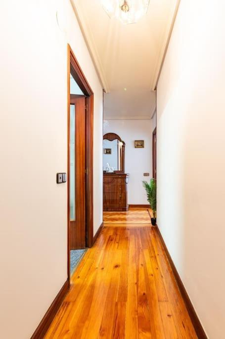סן סבסטיאן Terraza Playa Y Calle Peatonal Ess03377 מראה חיצוני תמונה