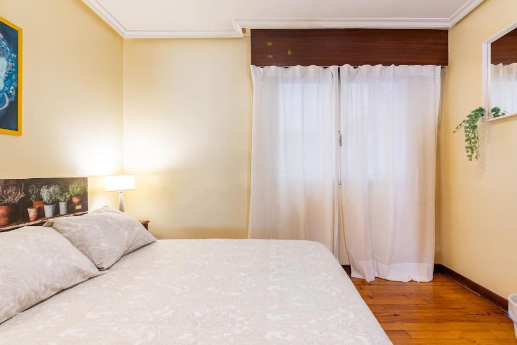 סן סבסטיאן Terraza Playa Y Calle Peatonal Ess03377 מראה חיצוני תמונה