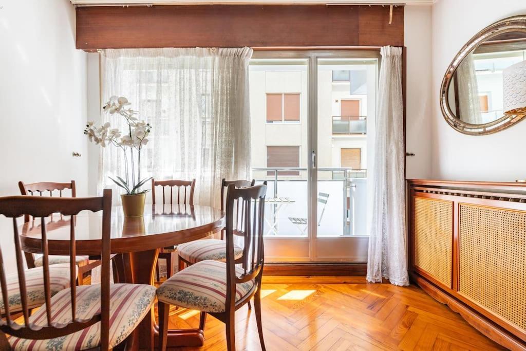 סן סבסטיאן Terraza Playa Y Calle Peatonal Ess03377 מראה חיצוני תמונה