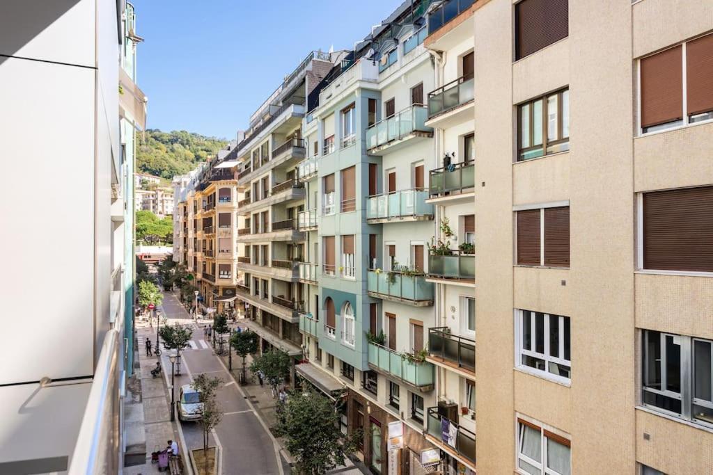 סן סבסטיאן Terraza Playa Y Calle Peatonal Ess03377 מראה חיצוני תמונה